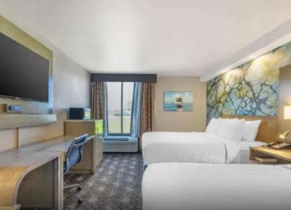 Clarion Inn - 53