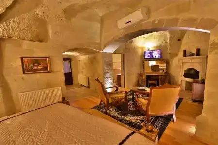 Harman Cave - 115