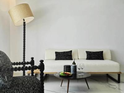 Kouros & Suites - 35