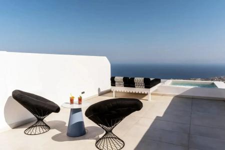 Cresanto Luxury Suites - 104