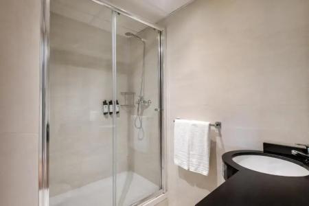 Room Mate Larios - 75