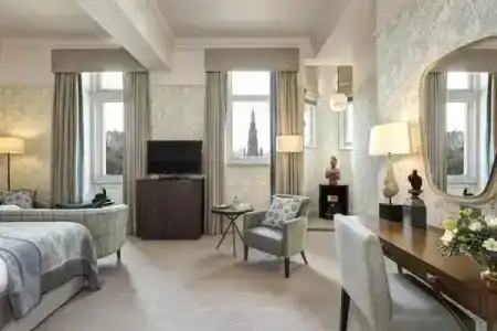 The Balmoral - 43