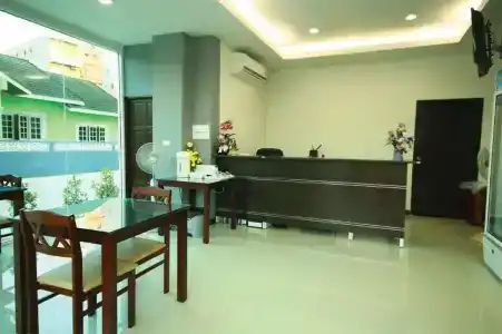 Baan Samrarn - 1