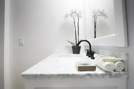 LaCroix Waikiki - 33