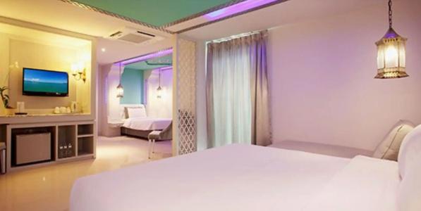 The Verandah - Sha Extra Plus - 63