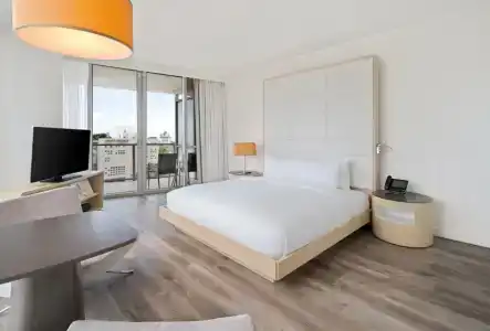 The Gabriel Miami Downtown, Curio Collection by Hilton - 102