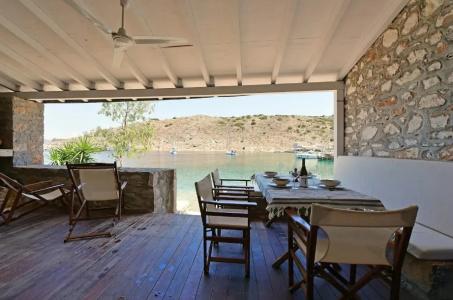 Douskos Guesthouse - 196