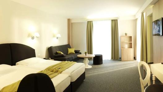 Socializing Mirna - Terme & Wellness Lifeclass - 45