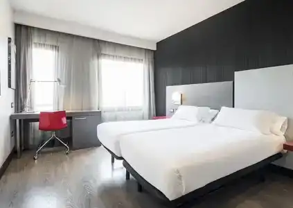 Ilunion Suites Madrid - 33