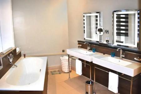Taj 51 Buckingham Gate Suites and Residences - 60