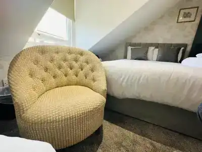 Abbotsford - 33