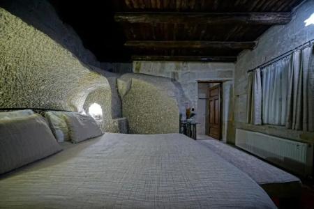 Holiday Cave - 58