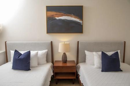 Washington Square Inn - 130