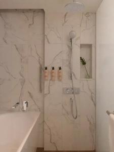 Amara Singapore (SG Clean, Staycation Approved) - 42