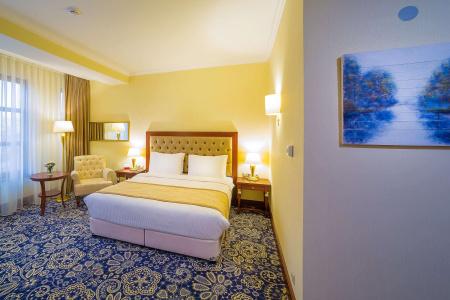 Ramada by Wyndham Almaty - 18