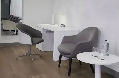 Yotel Airport, City Entrance - 17