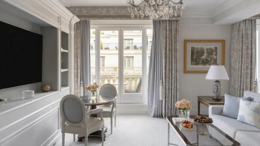 Four Seasons George v Paris - 32
