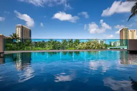 LaCroix Waikiki - 31