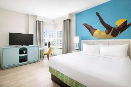 Hampton Inn Miami Beach - Mid Beach - 9