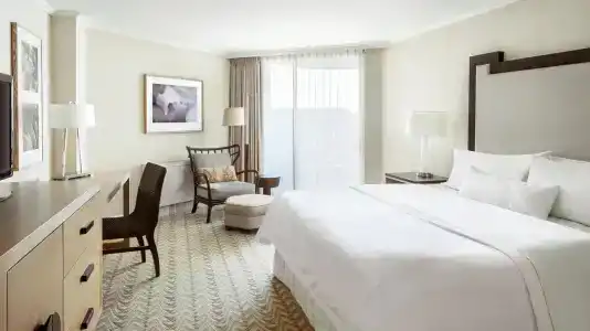 Moana Surfrider, A Westin Resort & Spa, Waikiki Beach - 47