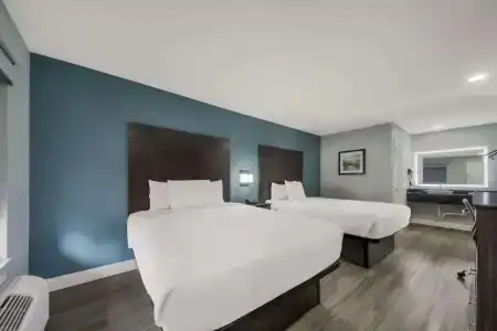 SureStay by Best Western San Antonio Riverwalk - 5