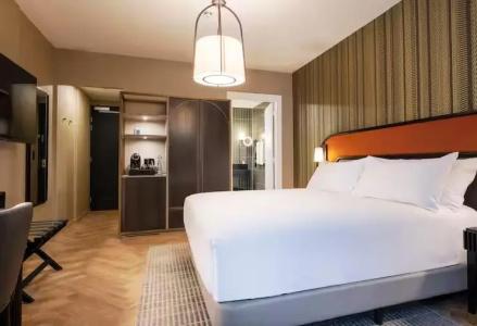 DoubleTree By Hilton Brussels City - 41