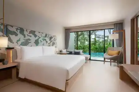 Holiday Inn Resort Phuket Mai Khao Beach - 4