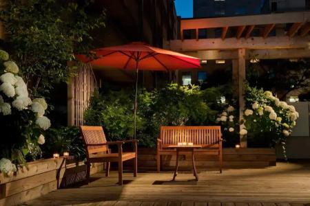 Holiday Inn Downtown Centre By Ihg - 17