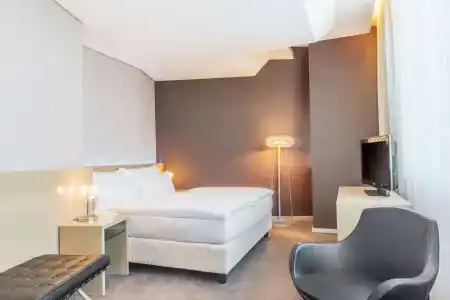 Nh Bratislava Gate One - 87