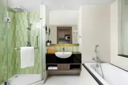 Legacy Suites Sukhumvit - Sha Extra Plus - 63