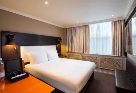 DoubleTree by Hilton London Ealing - 24