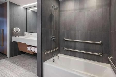 The Statler Dallas, Curio Collection By Hilton - 81