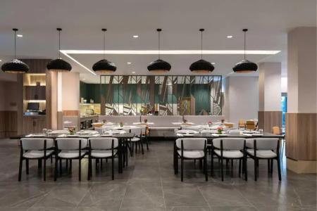 Courtyard by Marriott - 17