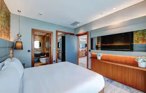DoubleTree by Hilton Istanbul - Piyalepasa - 39