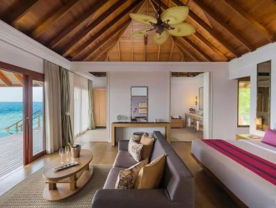 Dusit Thani Maldives - 4
