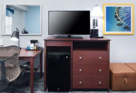 Hampton Inn & Suites-Bricktown - 35