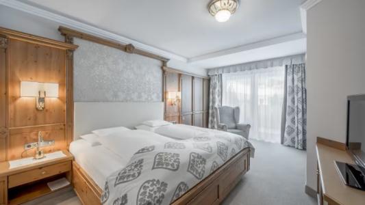 Trofana Royal - 100