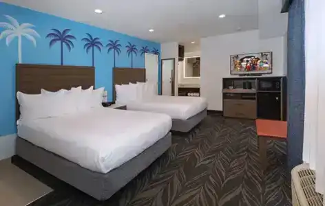 Tropicana Inn and Suites - 36