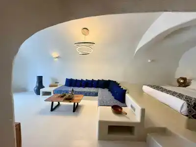 Elysian Santorini - 128