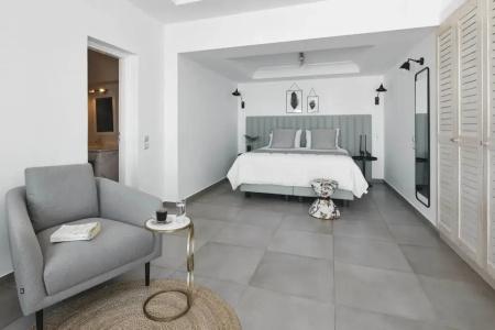Petit Palace Suites - 23