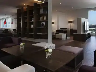 Pullman Dubai Jumeirah Lakes Towers - 51