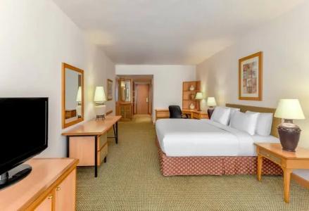 Hilton Alexandria Green Plaza - 41