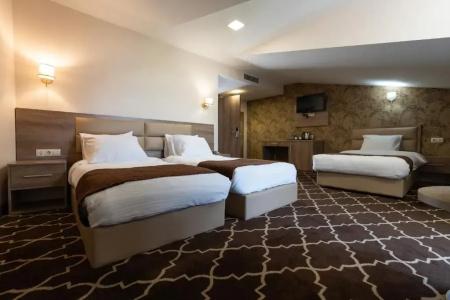 Gallery Inn - 37