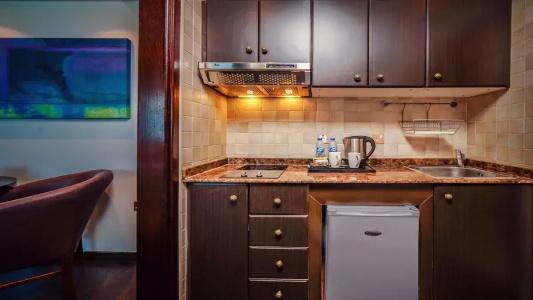 First Central Suites - 10