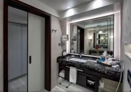 Intercontinental Muscat, An Ihg - 90