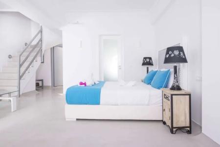 Blue Waves Suites & - 72