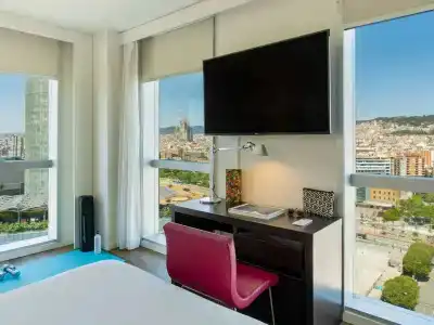 Novotel Barcelona City - 40