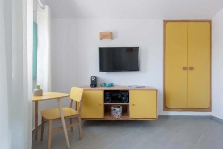 Neptune Luxury Suites - 52