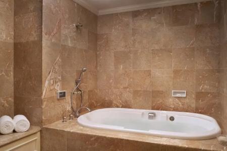 The Ritz-Carlton Osaka - 54