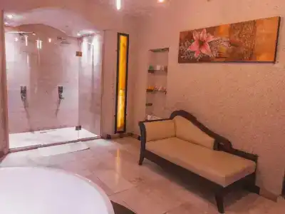 Local Cave House - 21